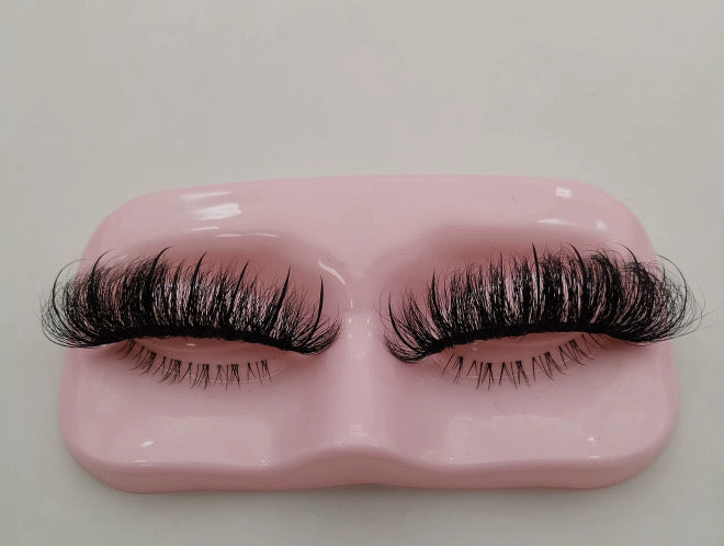 NeedThat |25mm Mink Spike Lashes ( NO BOTTOMS)