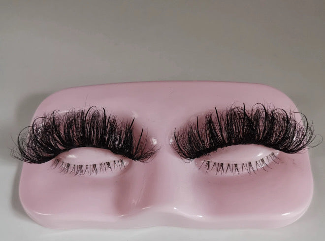 Sweet Talk | 25MM Curly  Mink- Styled Lashes With Wispy Spikes(NO BOTTOMS)